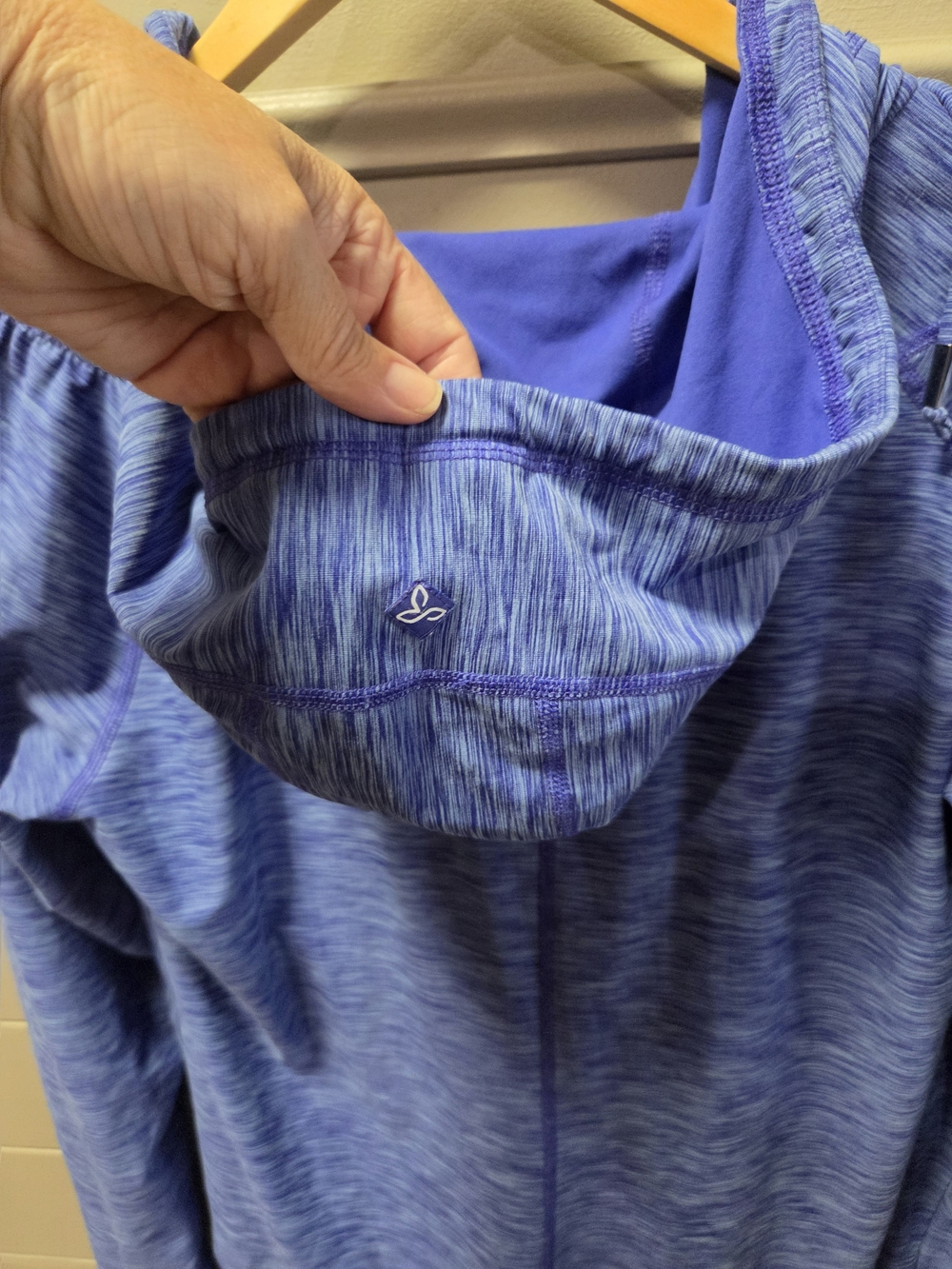 prAna Women's Blue Zip-Up Hooded Jacket - Picture 4 of 10